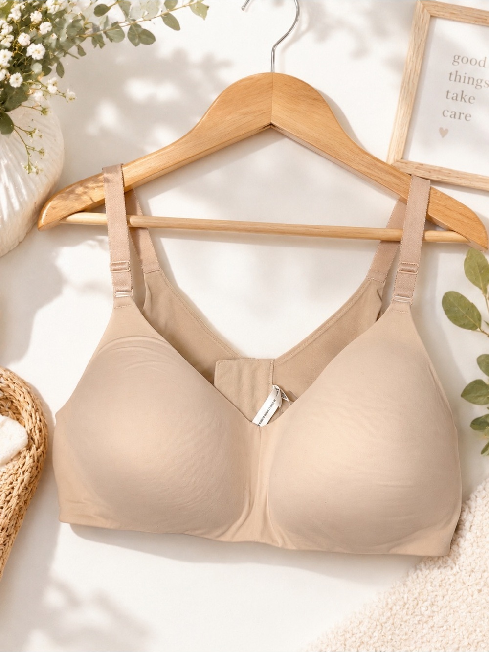 Seamless Lightly Lined Wireless Comfort Bra in Beige